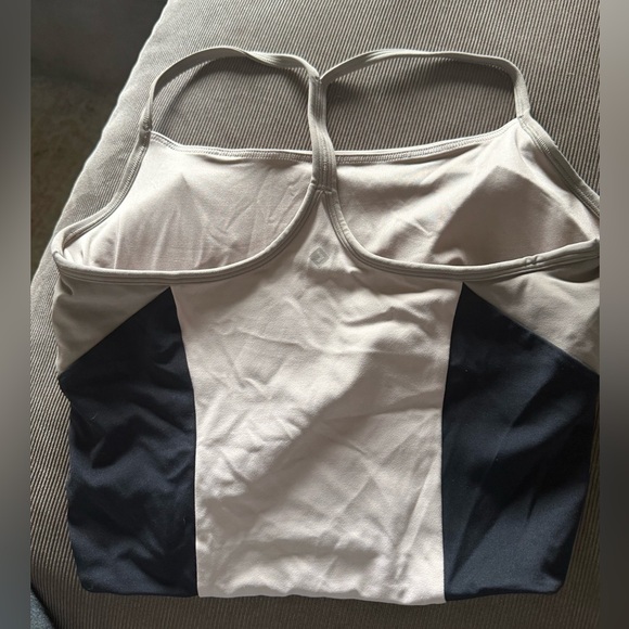YPB by Abercrombie cropped workout top very lightly worn - Picture 1 of 4